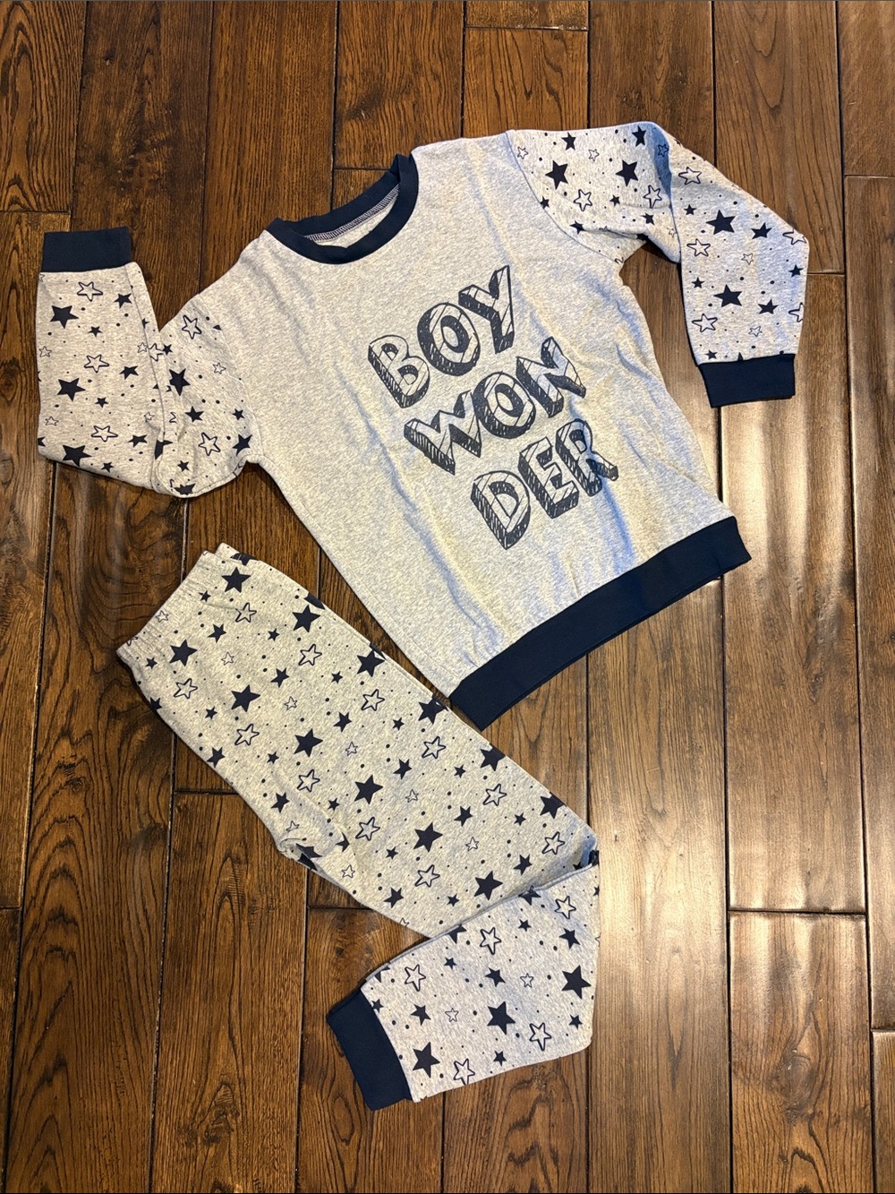 Indigo Boys Gray and Navy Star 'Boy Wonder' Pajama Set